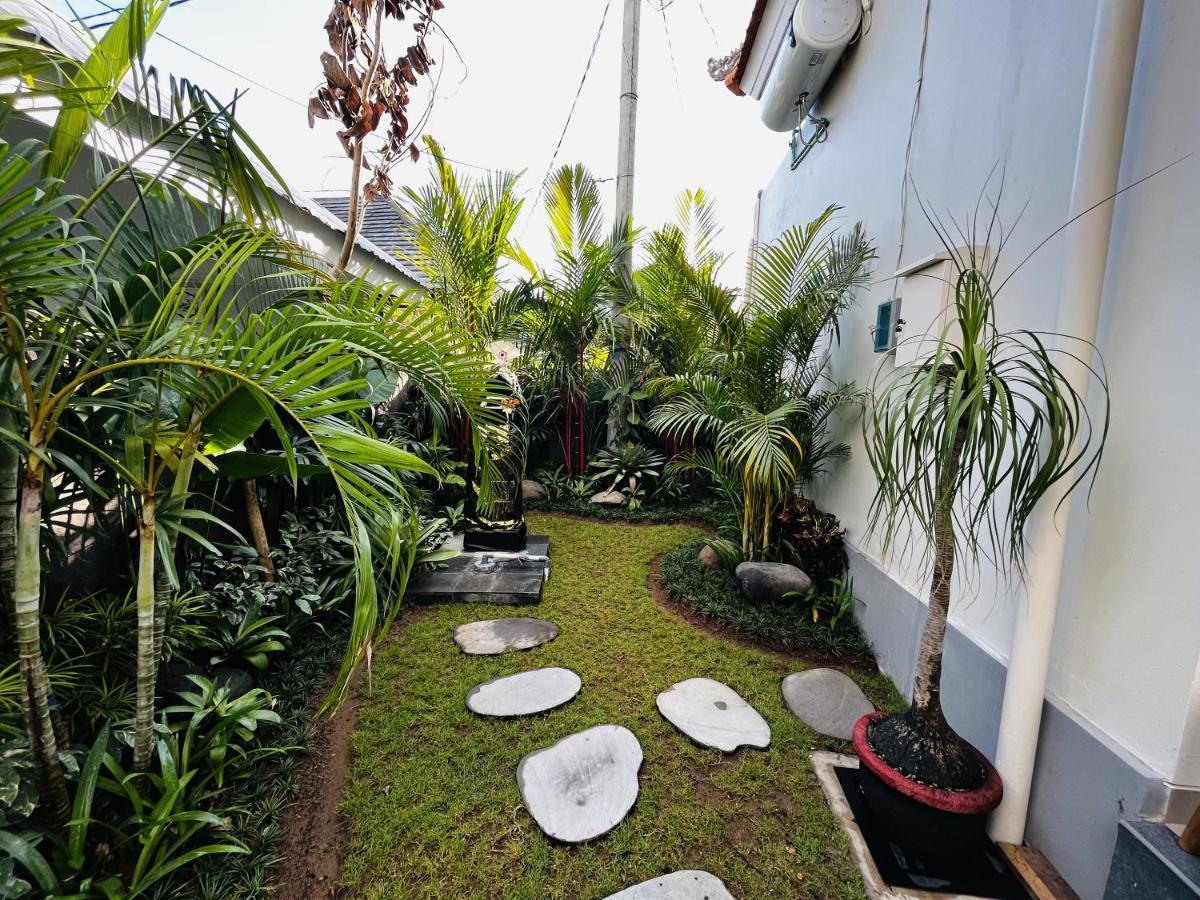 Cecillia Guesthouse Canggu Экстерьер фото